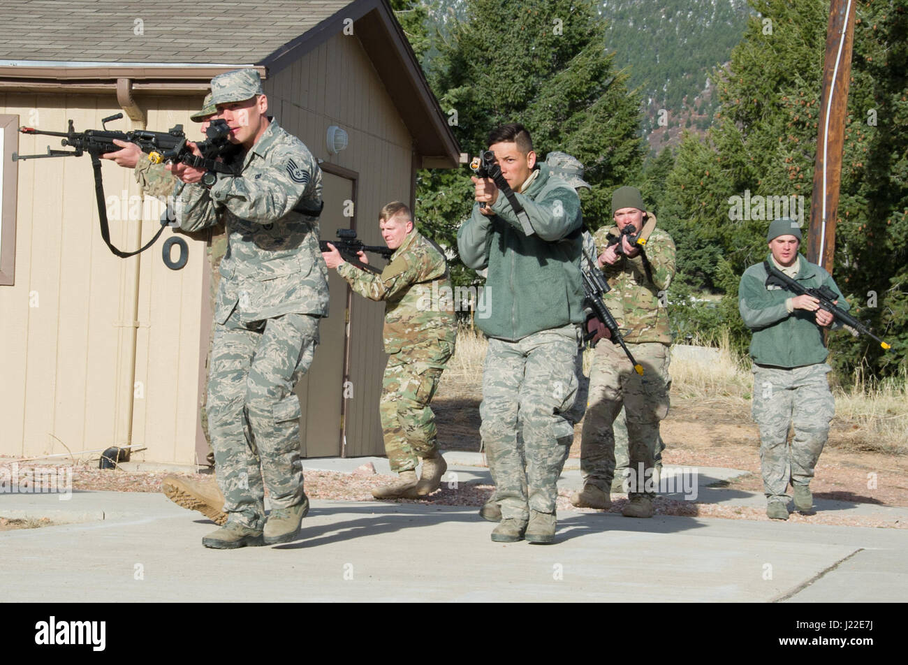 SCHRIEVER AIR FORCE BASE, Colo. Members participating in the 2017