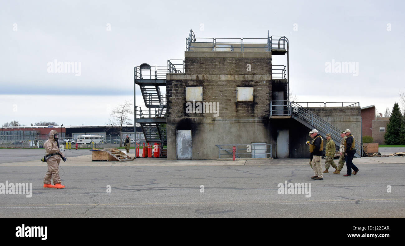 Final checks are made by the Washington National Guard’s 10th Homeland