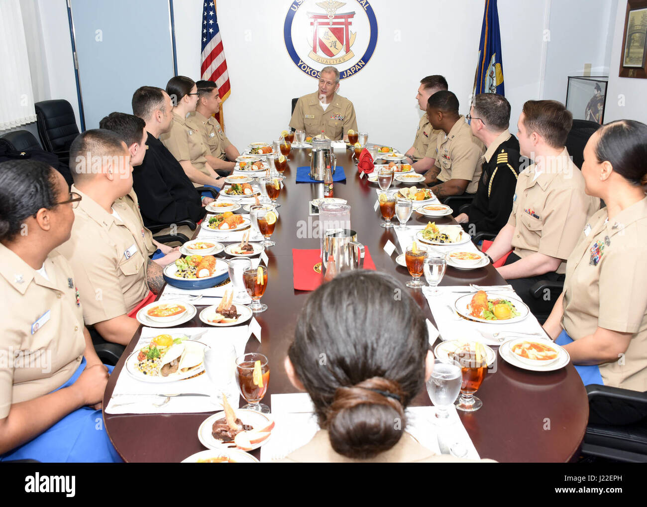 Usnh yokosuka hi-res stock photography and images - Alamy