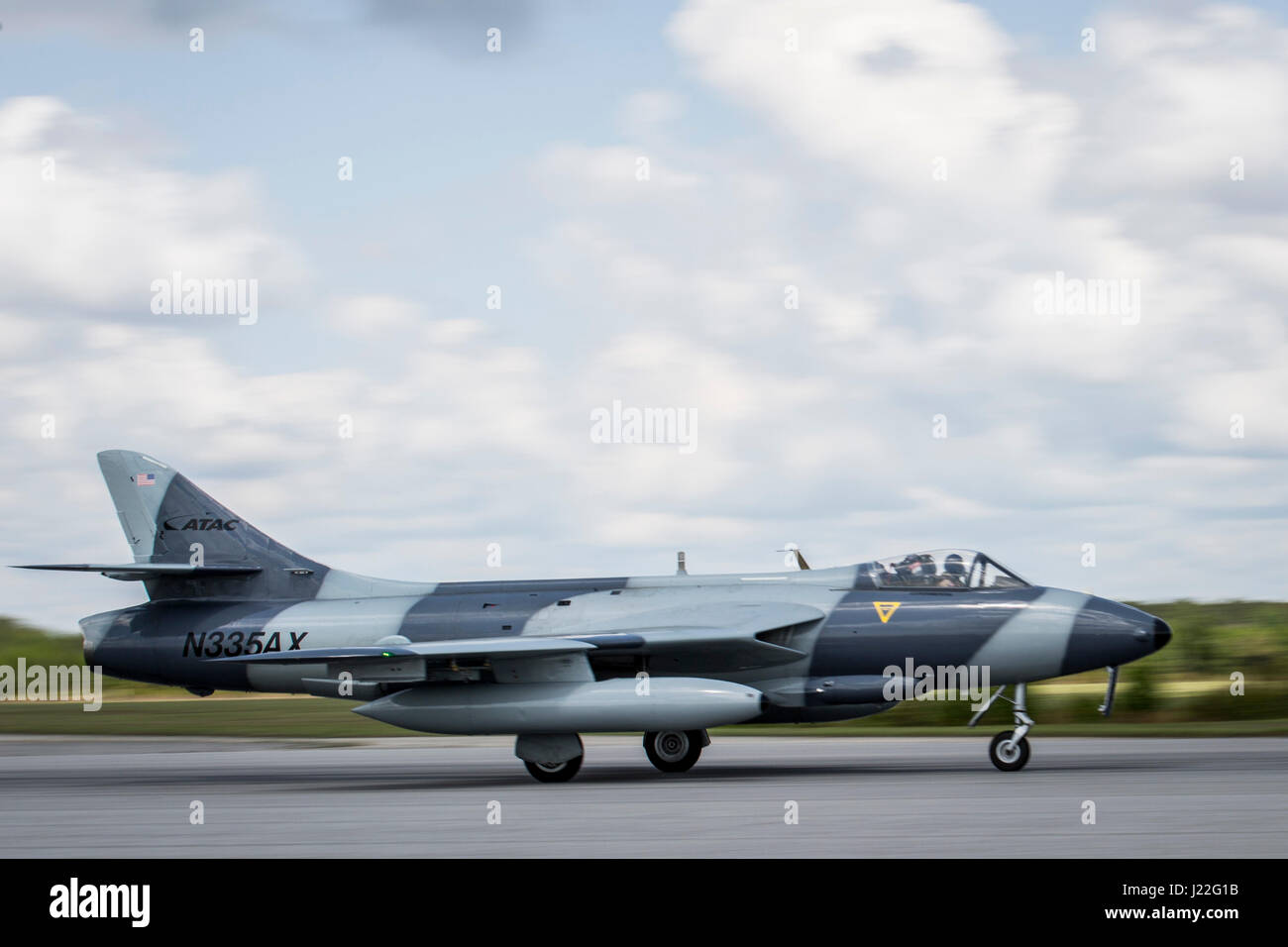 Mk 58 hawker hunter hires stock photography and images Alamy