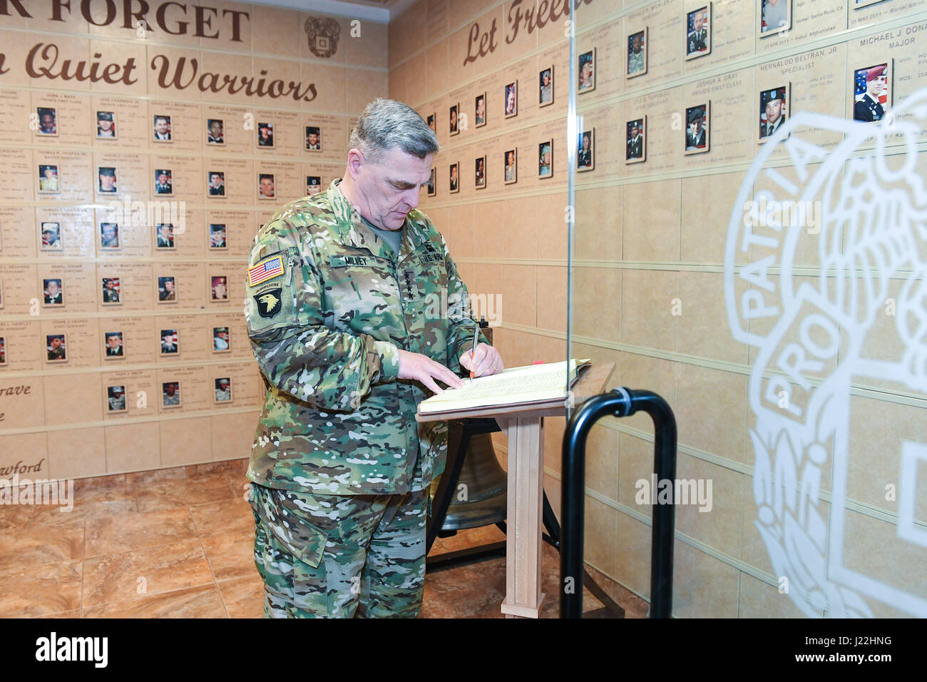 General milley hi-res stock photography and images - Page 19 - Alamy