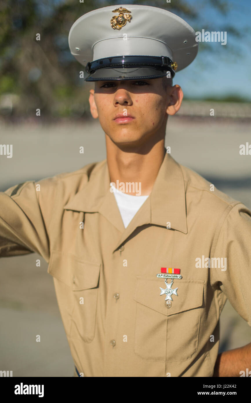 Marine corps recruit honor hi-res stock photography and images - Alamy