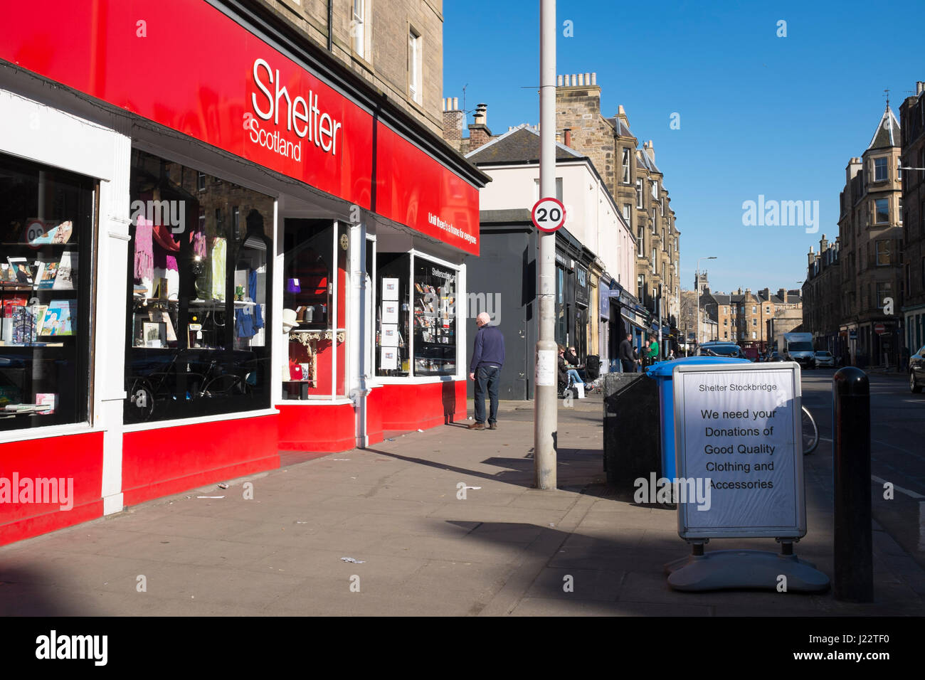 Shelter charity shop in the Stockbridge district of Edinburgh Stock