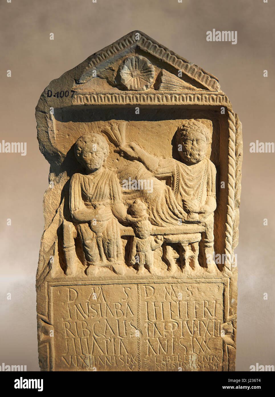 Second century Roman Christian funerary stele for 3 dead people from