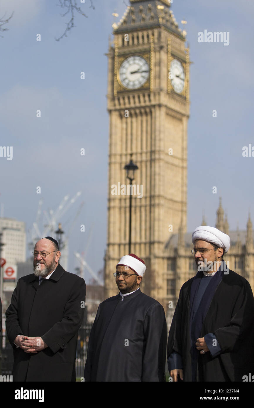 Faith leaders came together for a vigil and held a one minute silence following the terror attack on Westminster on Wednesday (22March17).  Featuring: Ephraim Mirvis, Mohammed Al-Hilli, Sheikh Khalifa Ezzat Where: London, United Kingdom When: 24 Mar 2017 Credit: Luke Dray/WENN.com Stock Photo