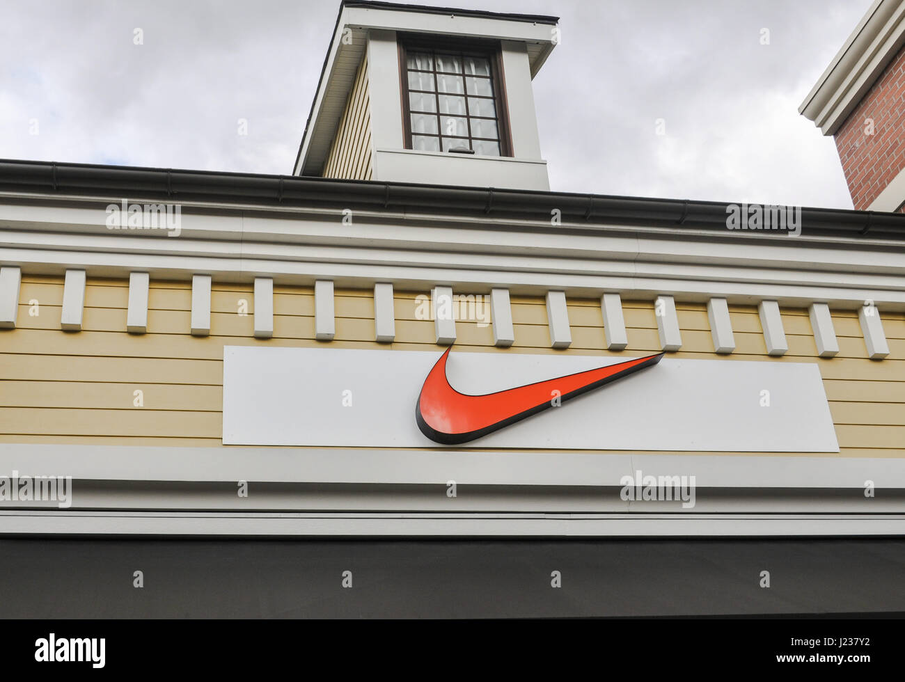 nike store richmond