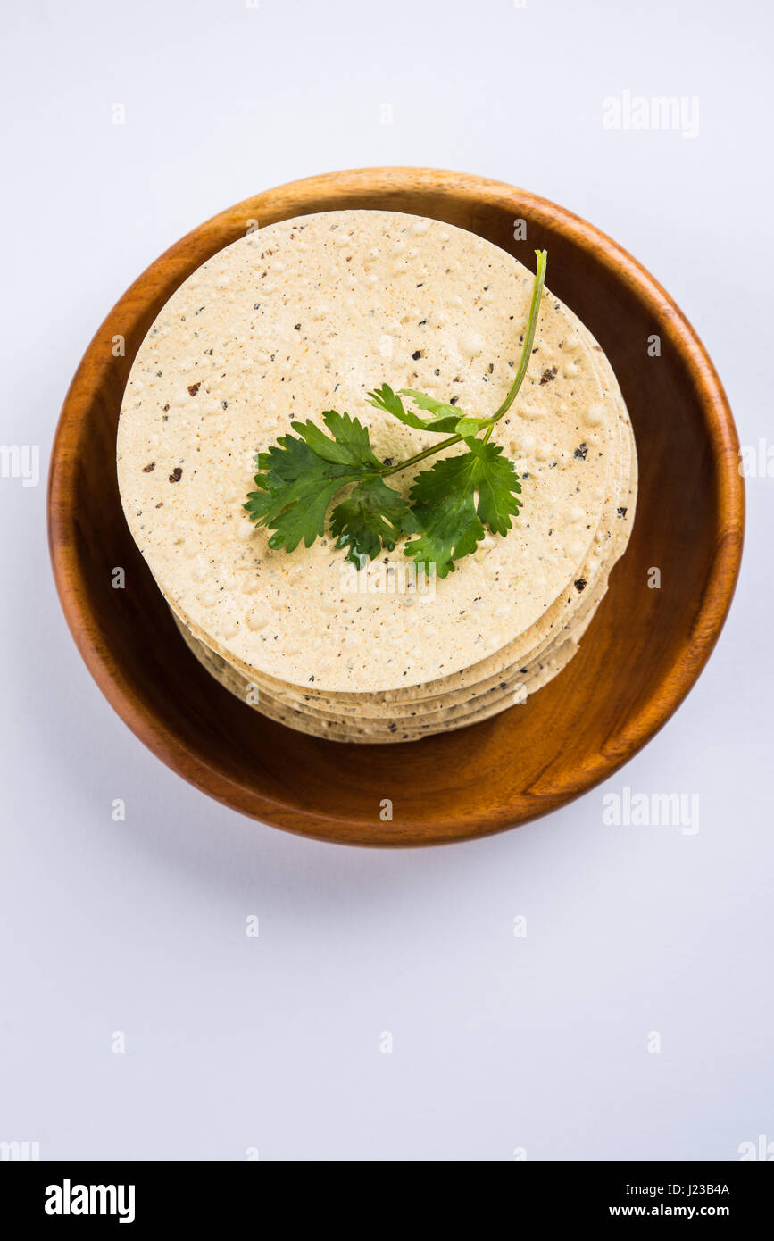 Indian deep fried crackers papad hi-res stock photography and images ...