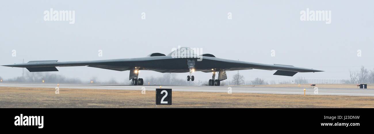 A U.S. Air Force B-2 Spirit stealth bomber aircraft lands on the flight line at the Whiteman Air Force Base January 19, 2017 near Knob Noster, Missouri.    (photo by Joel Pfiester /US Air Force  via Planetpix) Stock Photo