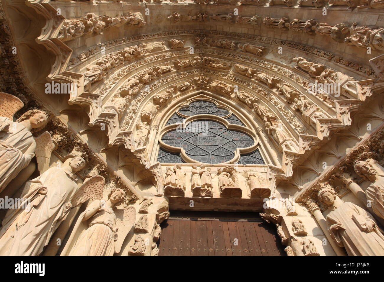 Smiling angel of reims hi-res stock photography and images - Alamy