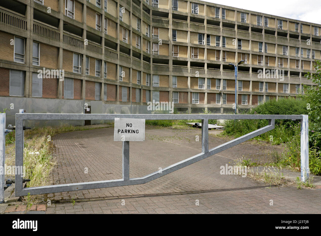 The Grade II* listed Park Hill flats, Sheffield, UK Stock Photo Alamy
