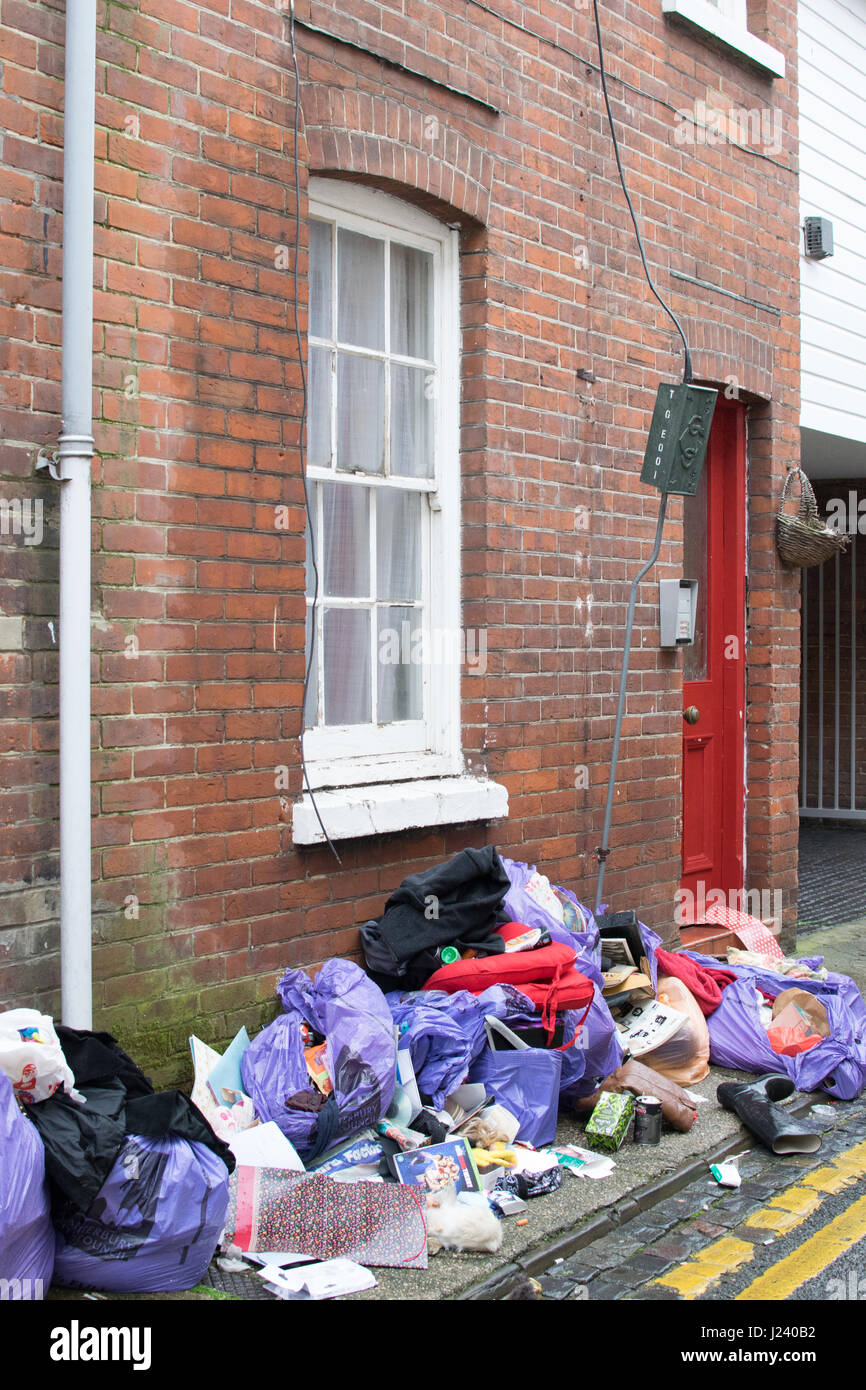 Front door house uk mess hires stock photography and images Alamy