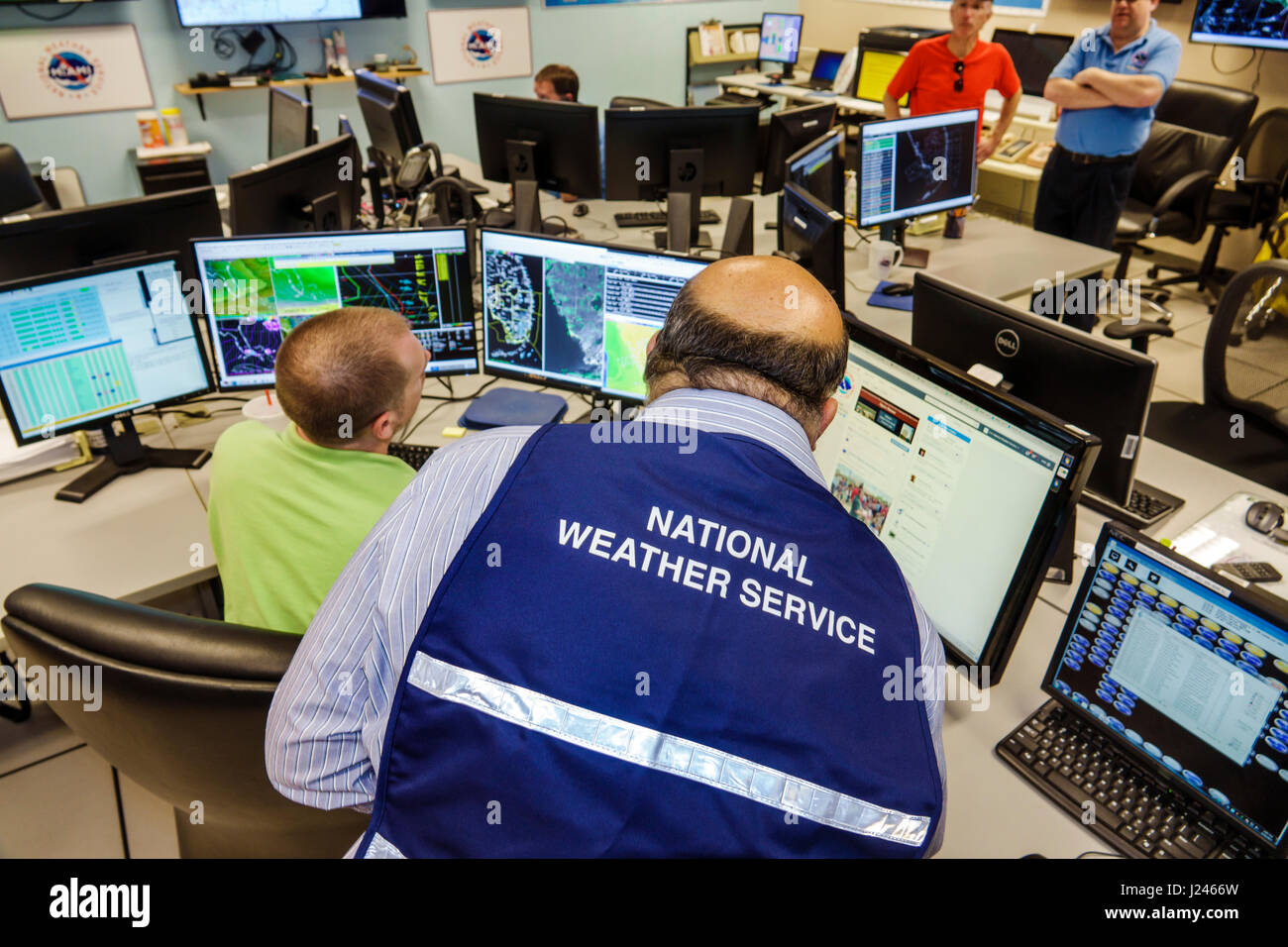 NATIONAL HURRICANE CENTER OFFICES visual data 4