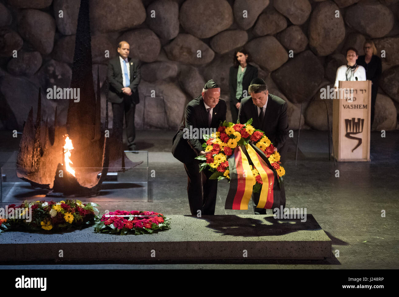 Jerusalem, Israel. 24th Apr, 2017. dpatop - German foreign minister Sigmar Gabriel (SPD, R), Yakov Hadas-Handelsman, Israeli ambasador to Germany, Clemens von Goetze, the German ambassador to Israel, and curator Eliad Moreh Rosenberg in the Yad Vashem Holocaust Memorial in Jerusalem, Israel, 24 April 2017. Gabriel is currently conducting a short visit to the Middle East. He will visit Israel, Jordan and the autonomous Palestinian territories today and tomorrow. Photo: Bernd von Jutrczenka/dpa/Alamy Live News Stock Photo