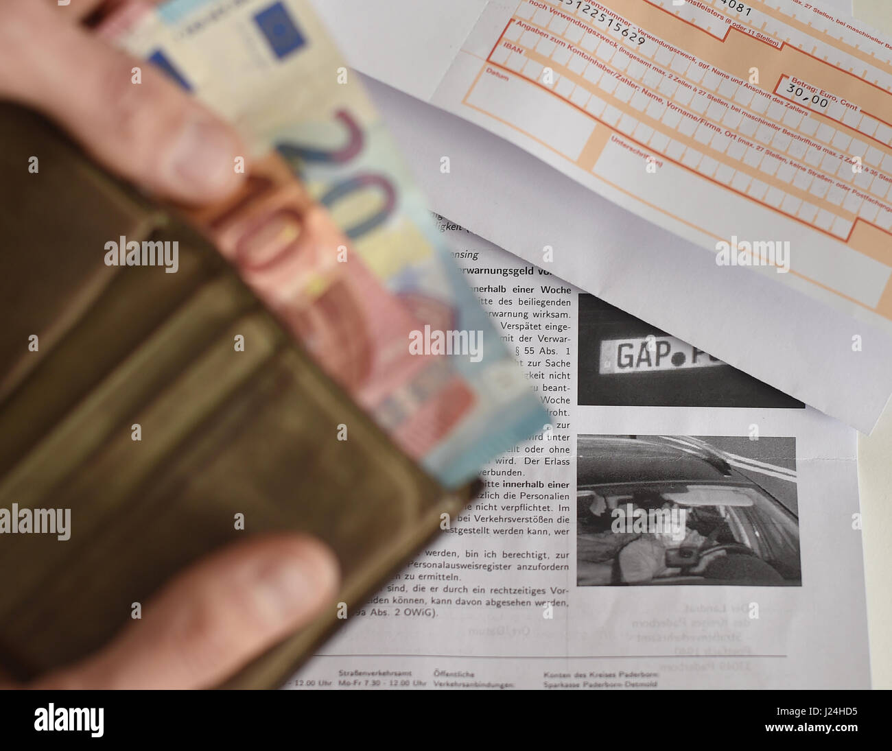 GarmischPartenkirchen, Germany. 20th Apr, 2017. ILLUSTRATION A