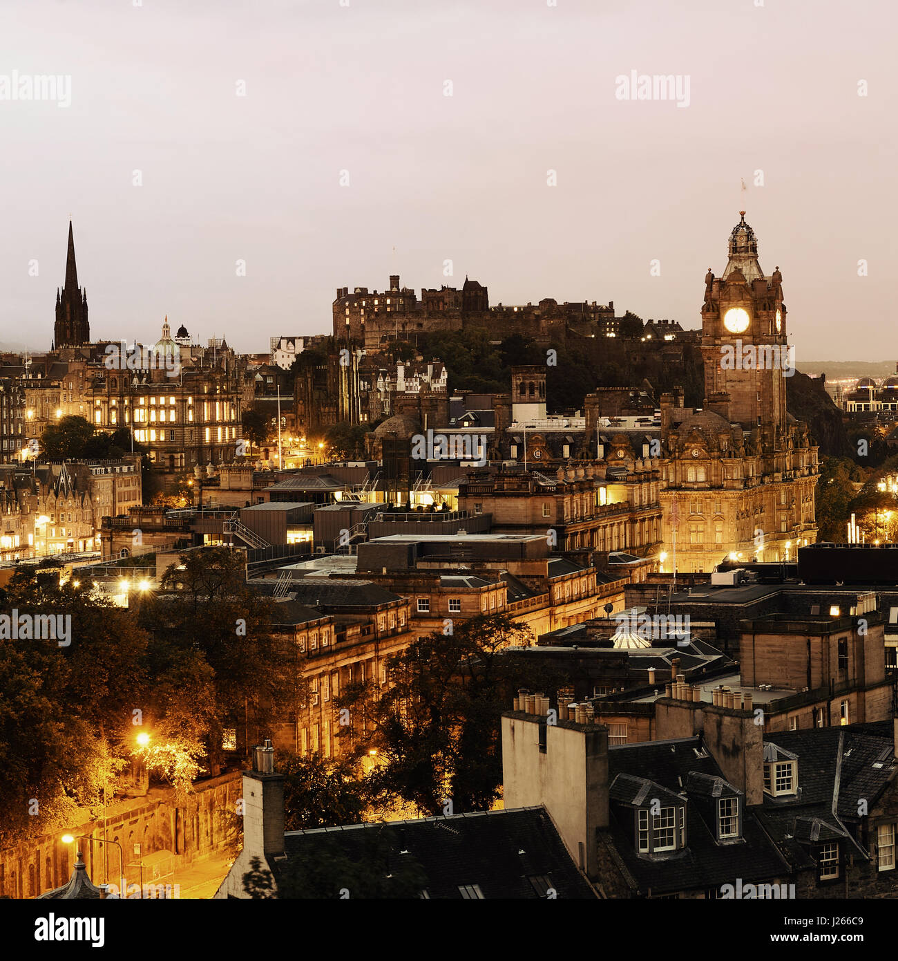 Edinburgh city view at night in UK Stock Photo - Alamy