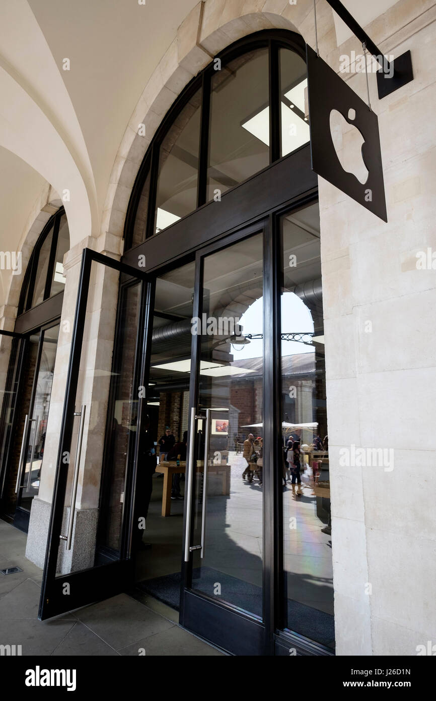 Apple store on Covent Garden, London, England, UK; Europe Stock Photo
