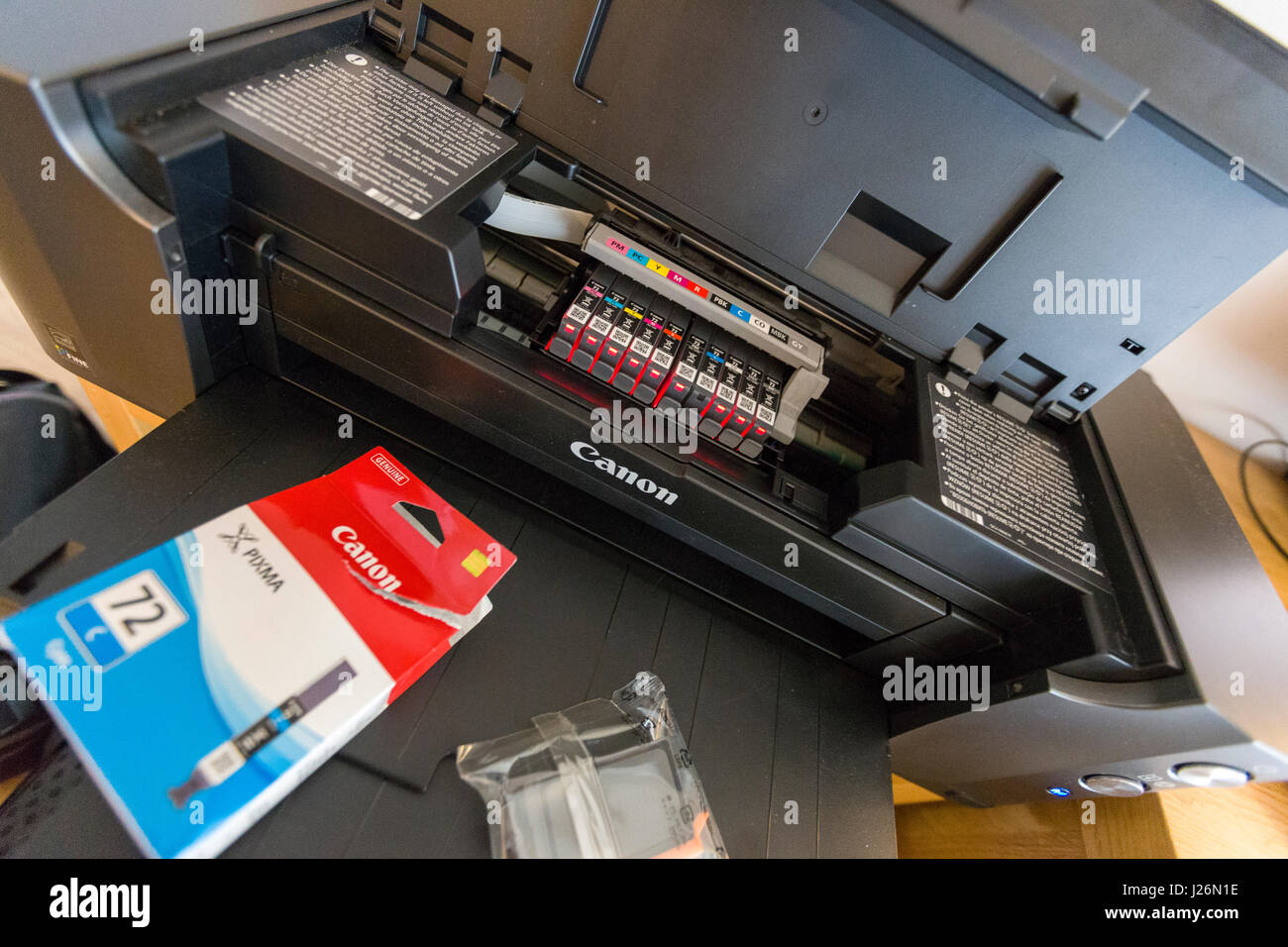 Replacing printer ink cartridge on Canon Pixma Pro-10 Model Release: No.  Property Release: No Stock Photo - Alamy