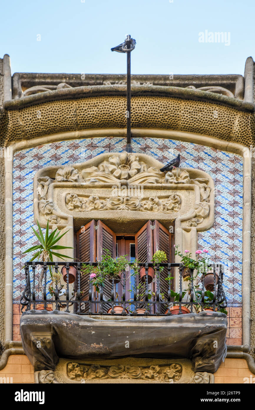 Facade of a house in Barcelona, Spain Stock Photo Alamy