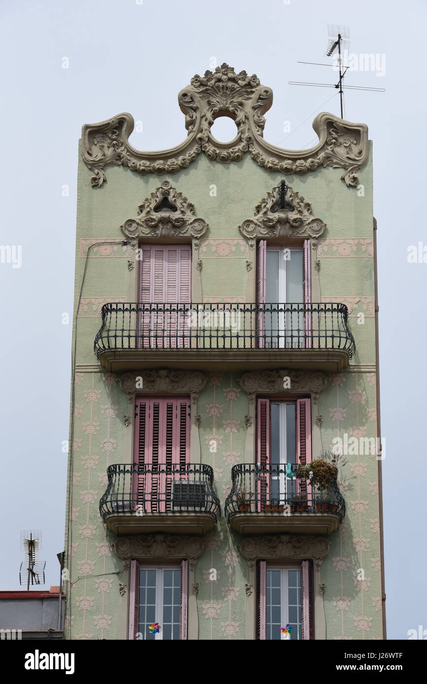 Facade of a house in Barcelona, Spain Stock Photo Alamy