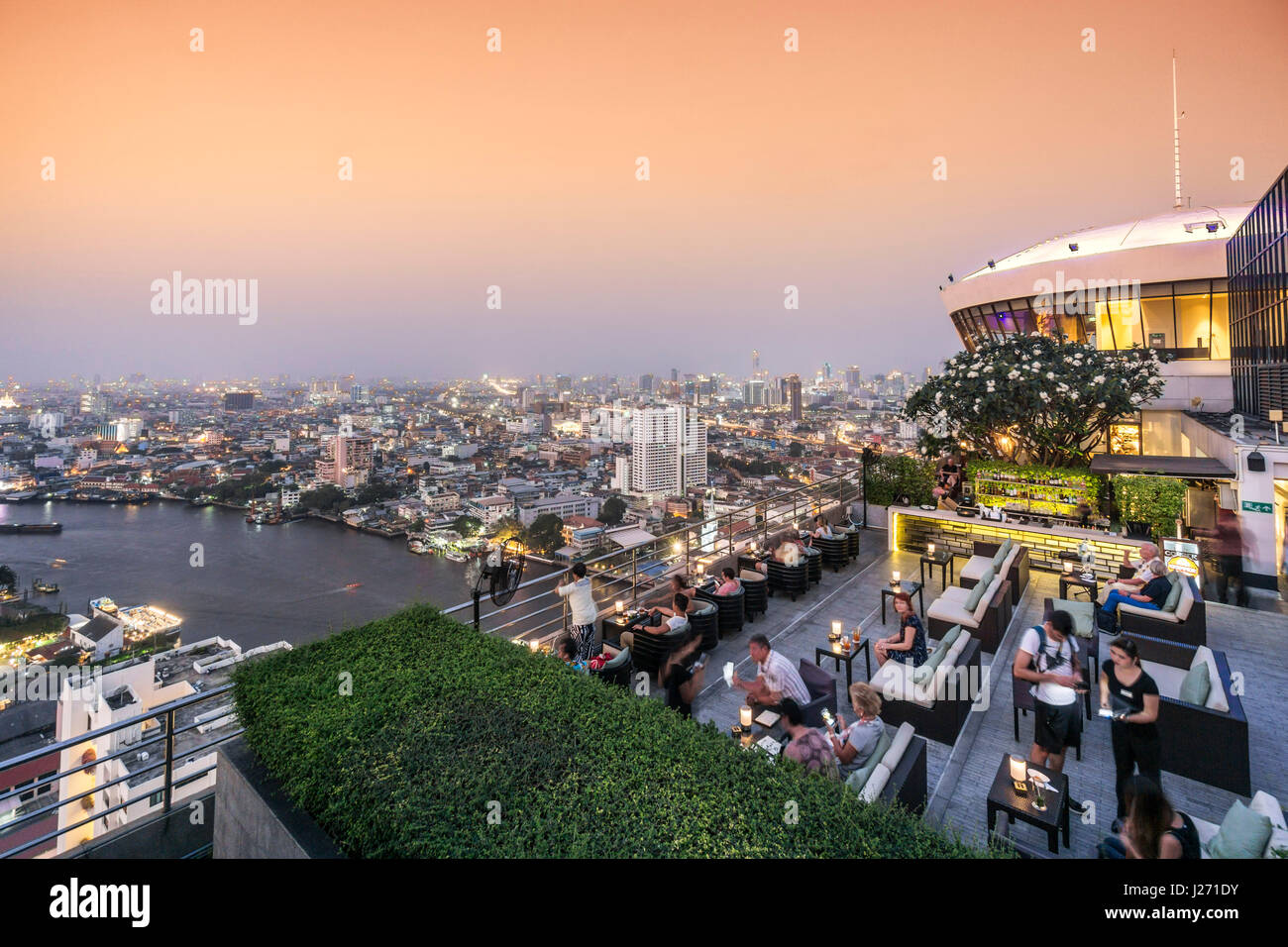 Millenium Hilton, 360 Rooftop Bar, skyline view point, Chao Praya River, skybar, Lounge, rooftop, bar, Bangkok, Thailand Stock Photo