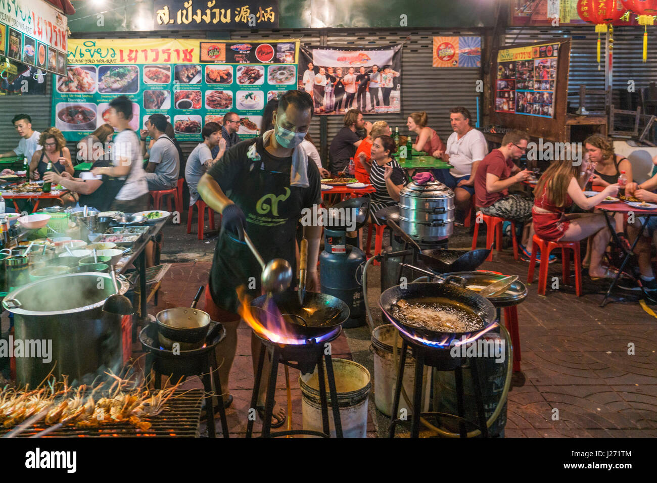 Chinatown, night market, cook with woks, Restaurant, street food
