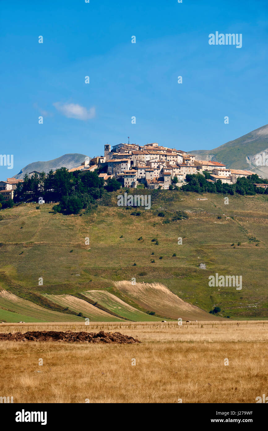 The hill town of Castelluccio di Norcia, Parco Nazionale dei Monti