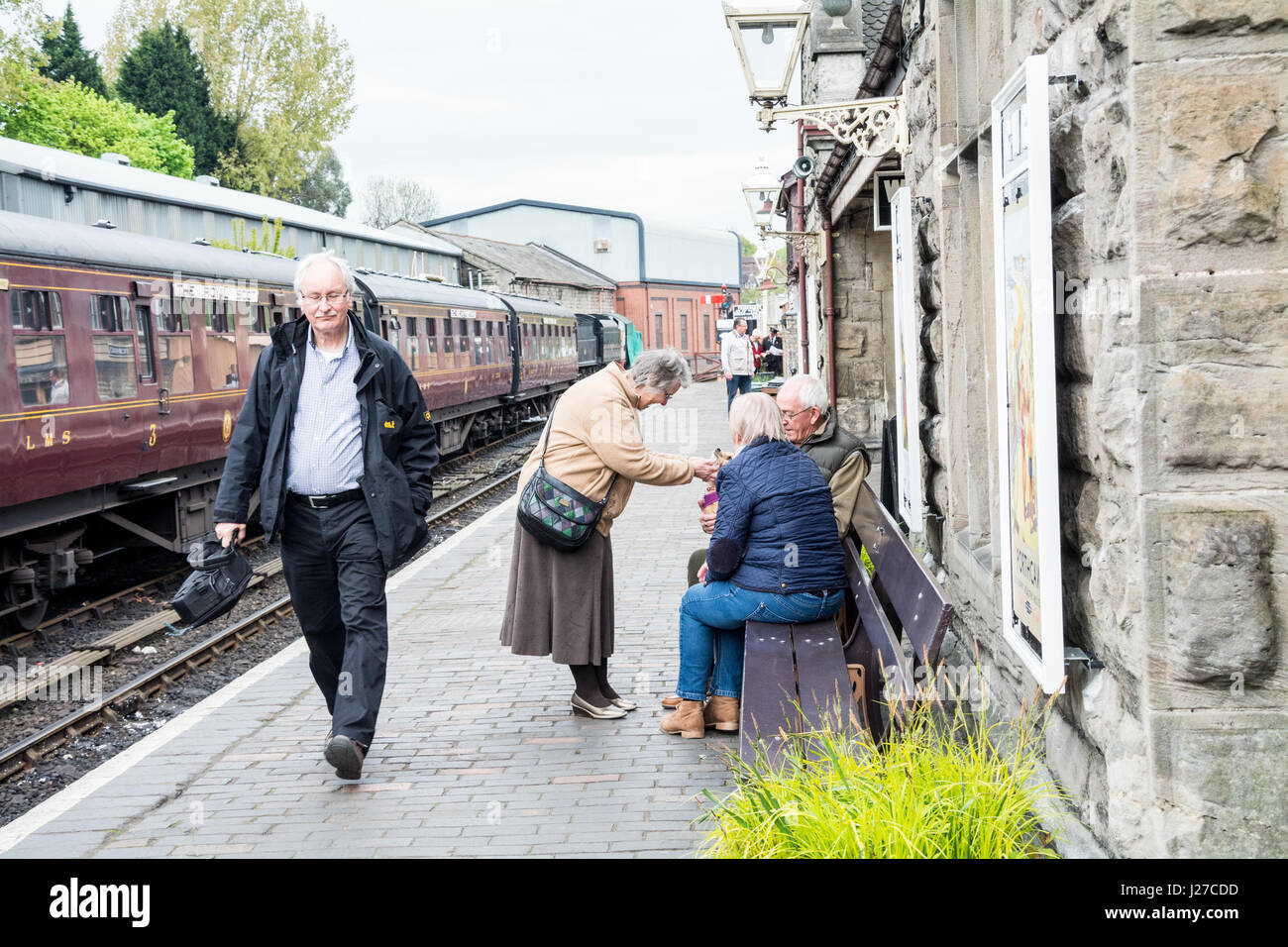 Steam train waiting platform hi-res stock photography and images - Alamy