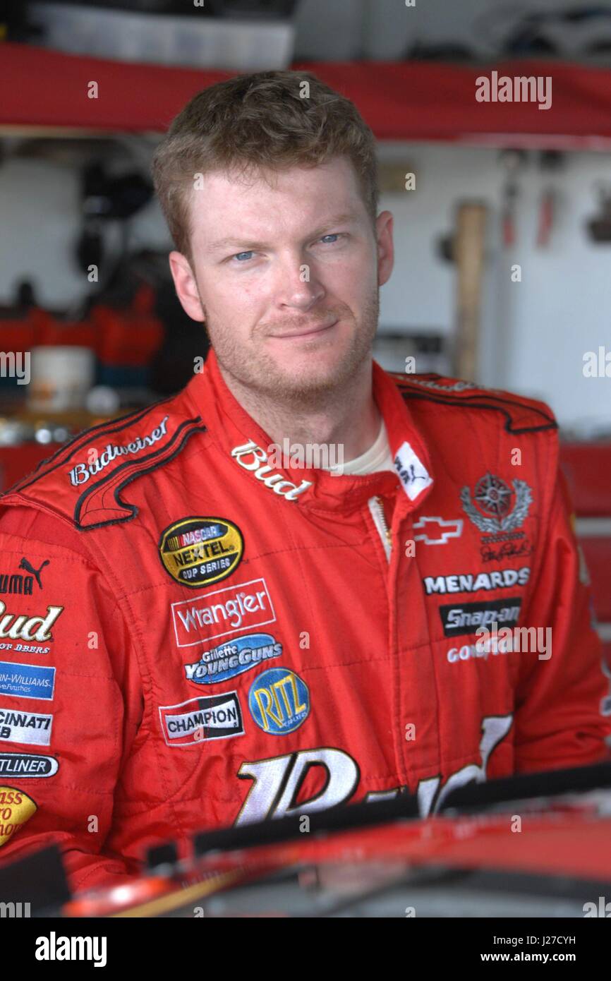 2006 nascar nextel cup open pratice at homestead miami speedway hires