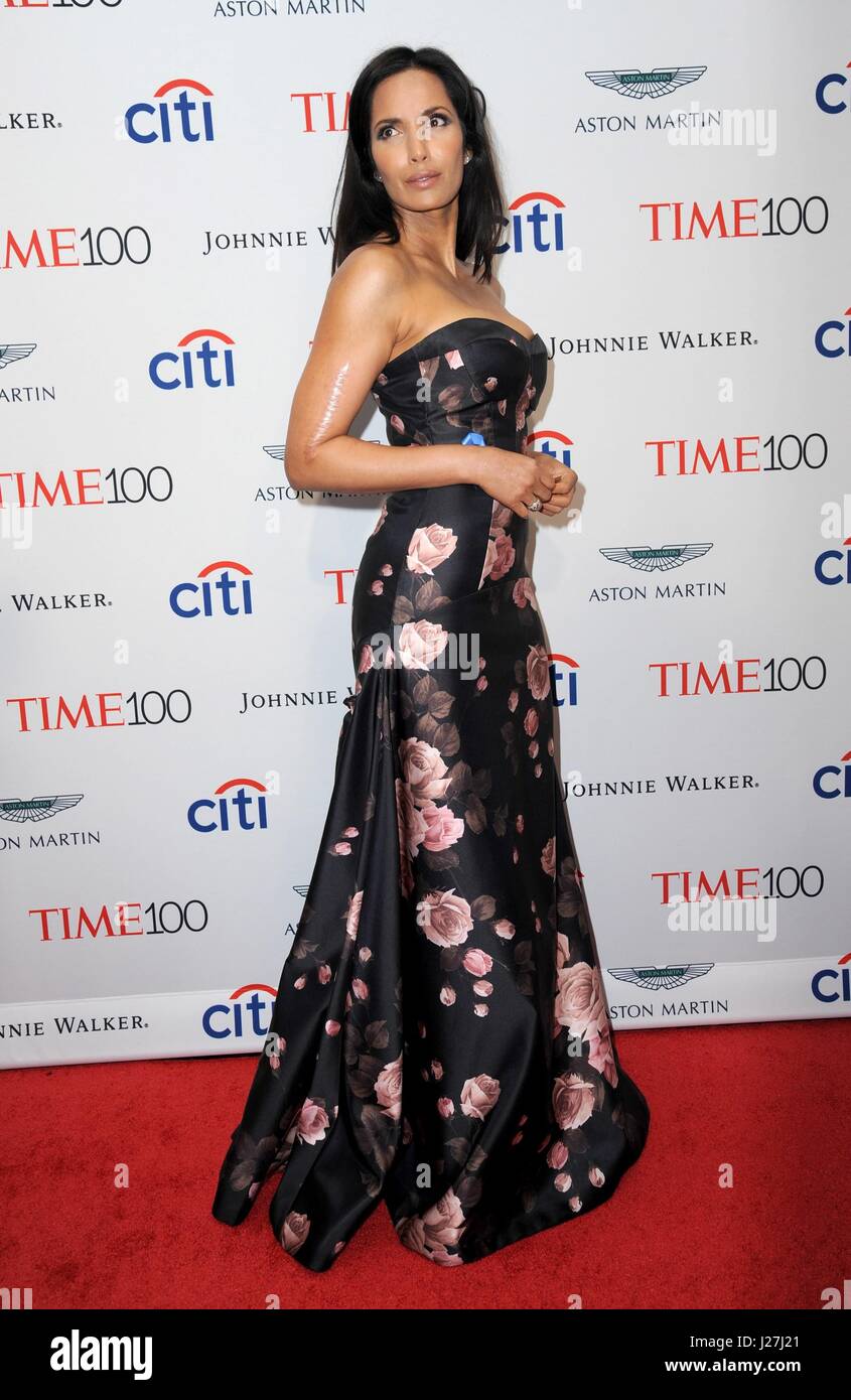 New York, NY, USA. 25th Apr, 2017. Padma Lakshmi at arrivals for TIME 100 Gala Dinner 2017, Jazz at Lincoln Center's Frederick P. Rose Hall, New York, NY April 25, 2017. Credit: Kristin Callahan/Everett Collection/Alamy Live News Stock Photo