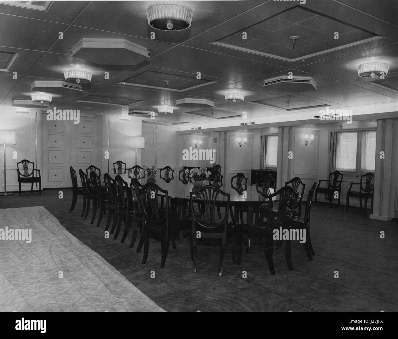 May 05, 1954 - First picture on board the Royal Yacht 'Britannia'' press representatives were allowed today to visit H.M. Yacht 'Britannia'', now in the pool of London. On the yacht's return from the Mediterranean having brought back Her Majesty from her Commonwealth tour. OPS: A view of the Royal Dining Room on the ''Britannia' (Credit Image: © Keystone Press Agency/Keystone USA via ZUMAPRESS.com) Stock Photo