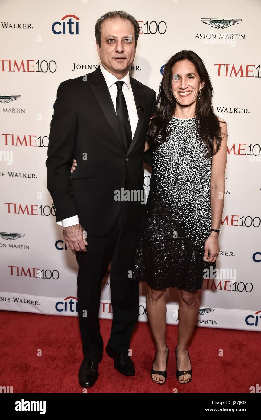 New York, NY, USA. 25th Apr, 2017. Preet Bharara, Dalya Bharara at arrivals for TIME 100 Gala Dinner 2017, Jazz at Lincoln Center's Frederick P. Rose Hall, New York, NY April 25, 2017. Credit: Steven Ferdman/Everett Collection/Alamy Live News Stock Photo