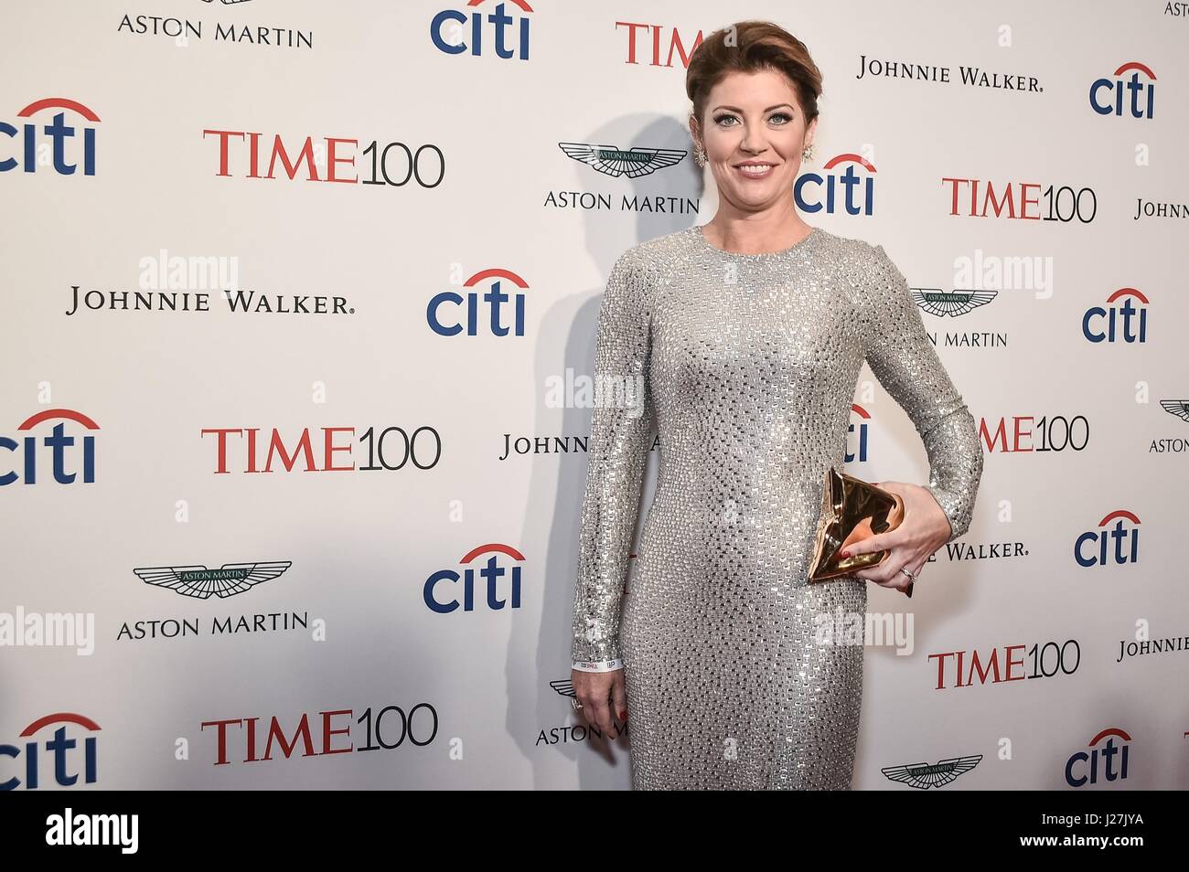 New York, NY, USA. 25th Apr, 2017. Norah O'Donnell at arrivals for TIME 100 Gala Dinner 2017, Jazz at Lincoln Center's Frederick P. Rose Hall, New York, NY April 25, 2017. Credit: Steven Ferdman/Everett Collection/Alamy Live News Stock Photo