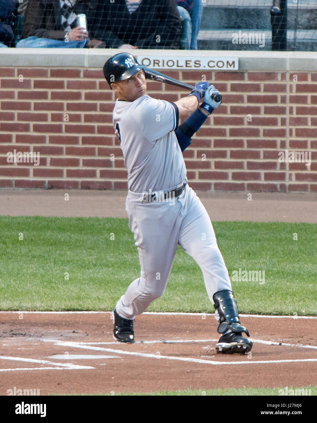 derek jeter first hit