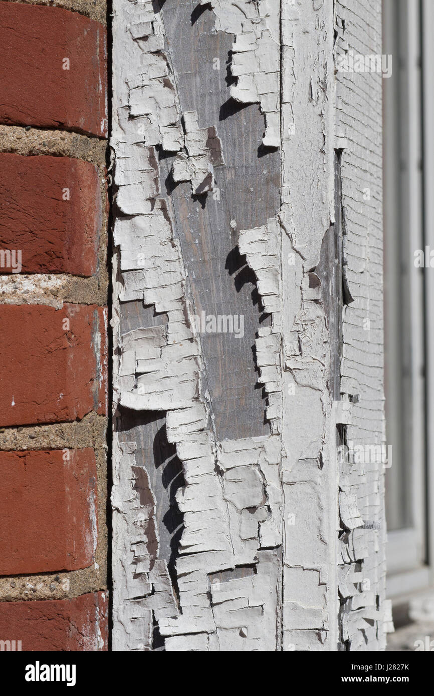 White paint chipping from an old style house Stock Photo Alamy