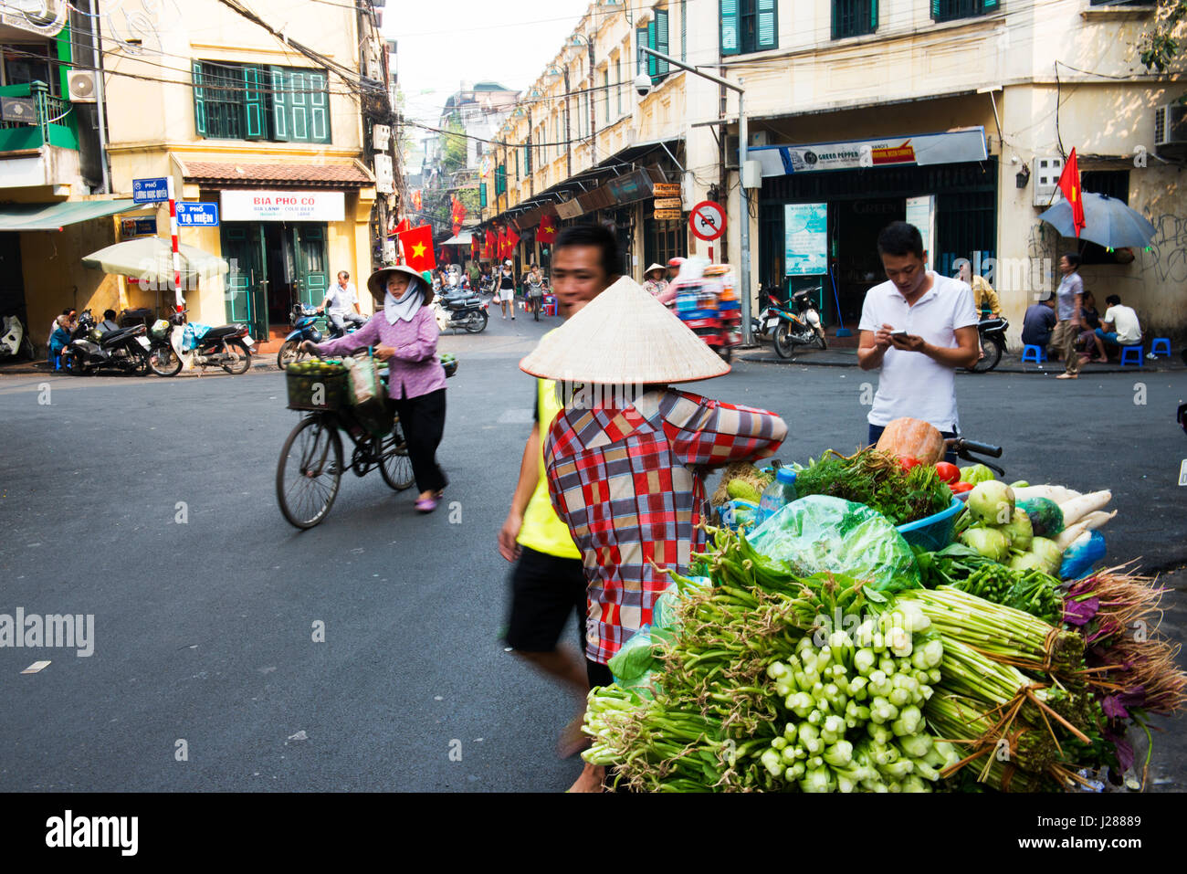 The colorful markets in the old city of Hanoi, Vietnam. Stock Photo