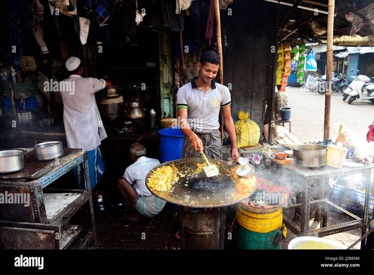 Street food in Mumbai Stock Photo - Alamy