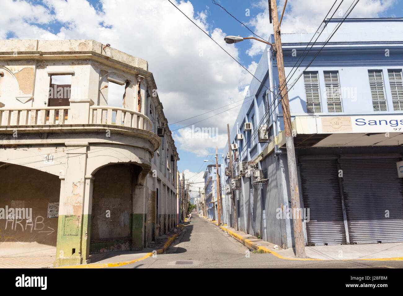 Jamaica, Kingston, Streets of Kingston, Empty alley in Jamaica Stock Photo