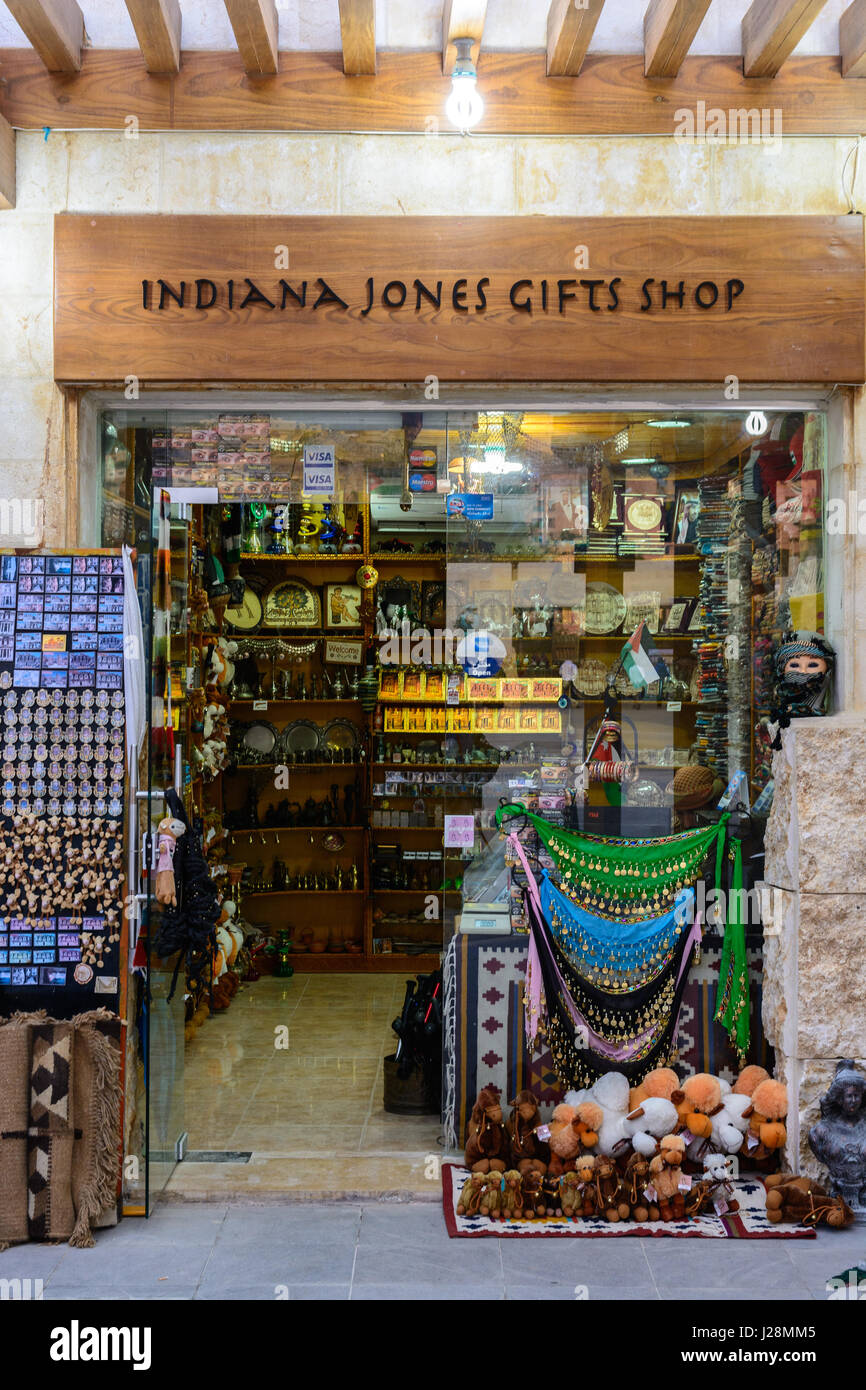 Jordan, Ma'an Gouvernement, Petra District, An Indiana Jones film was filmed in Petra, hence the store Stock Photo