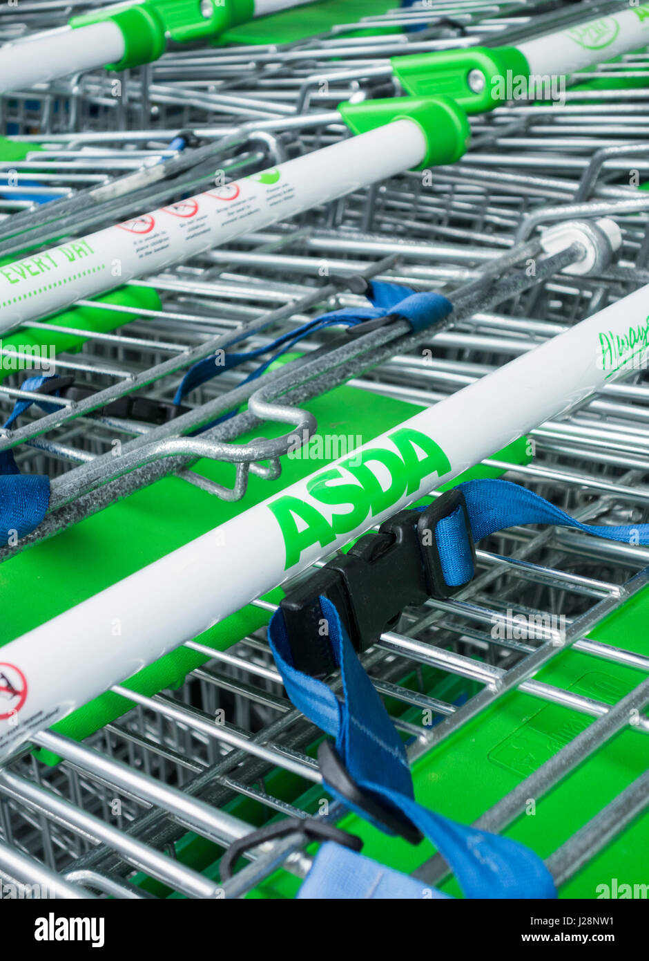 Shopping trolley uk asda hi-res stock photography and images - Alamy