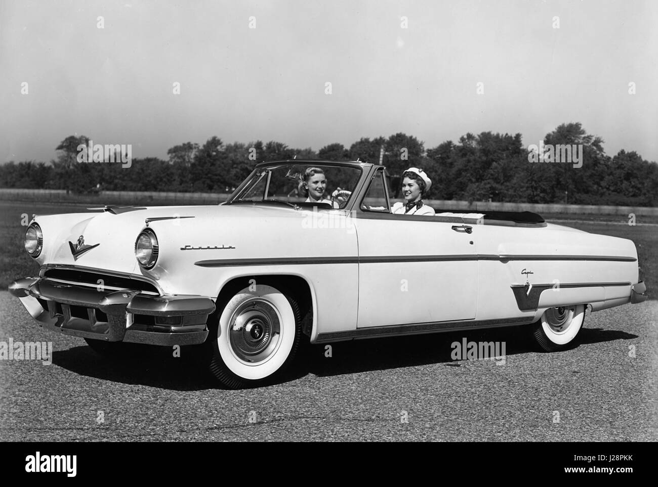 1953 classic automobile hi-res stock photography and images