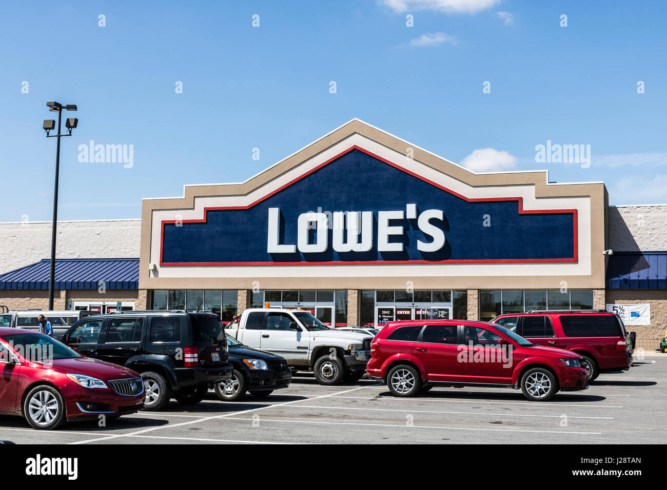 Marion - Circa April 2017: Lowe's Home Improvement Warehouse. Lowe's operates retail home improvement and appliance stores in North America VI Stock Photo