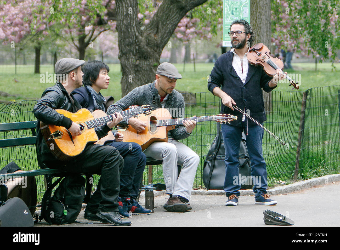 Group street musicians hi res stock photography and images Alamy Group street musicians hi res stock photography and images Alamy