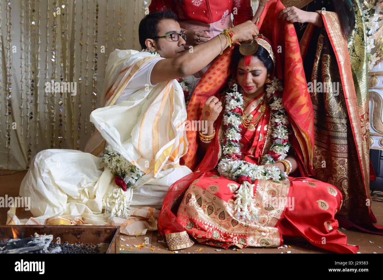 bengali wedding dress for groom