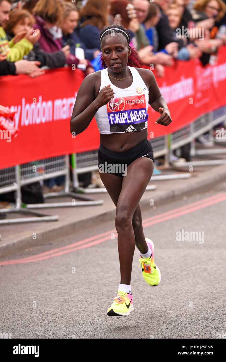 Florence Kiplagat running in the 2017 Virgin London Marathon after