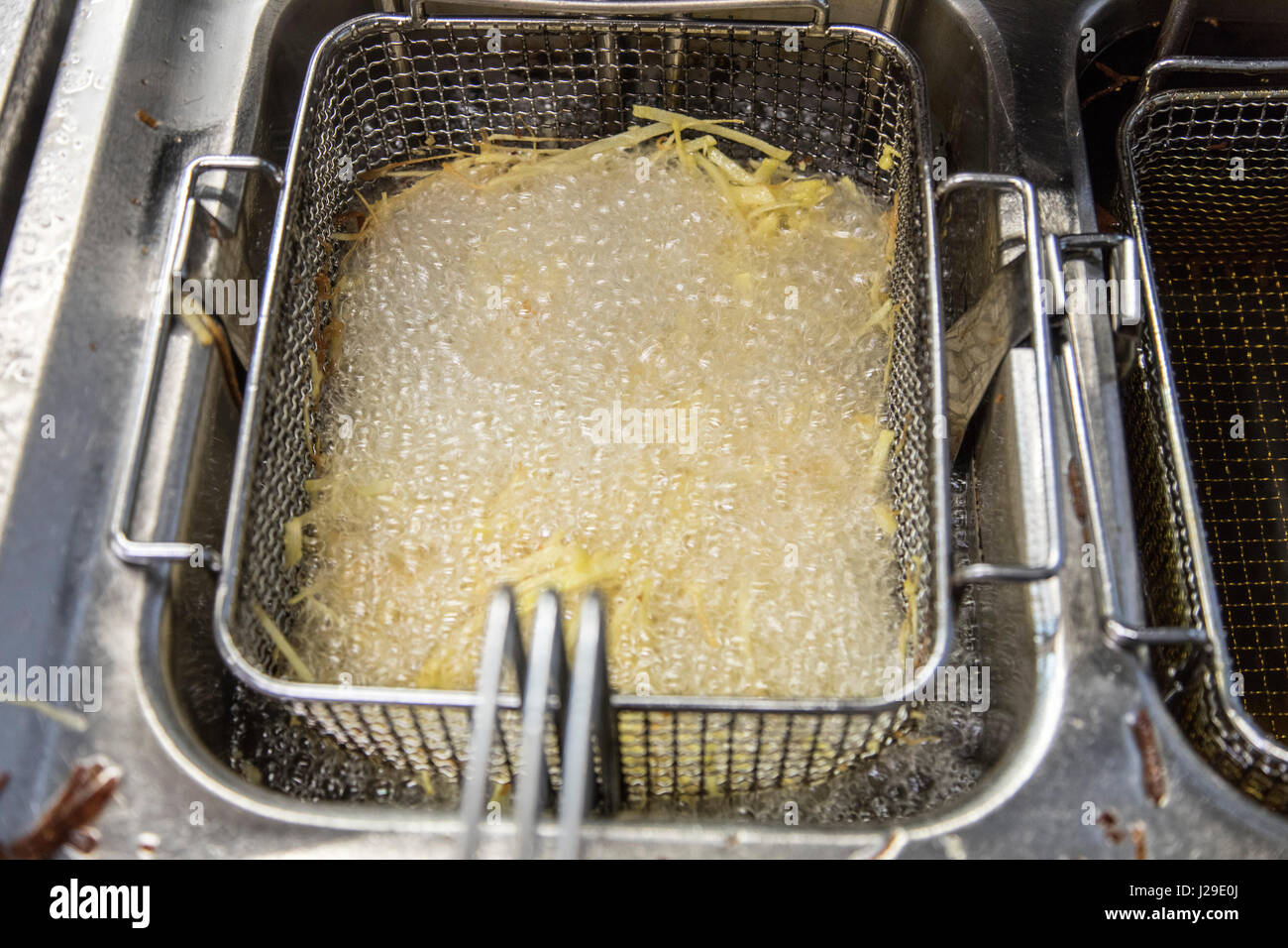 Boiling Deep Fryer High Resolution Stock Photography And Images Alamy