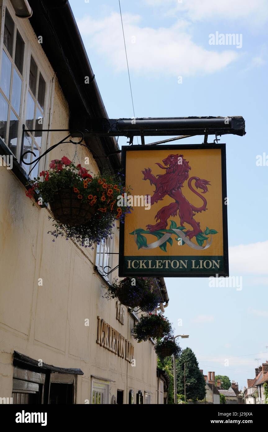 The Ickleton Lion, Abbey St, Ickleton, Cambridgeshire Stock Photo Alamy
