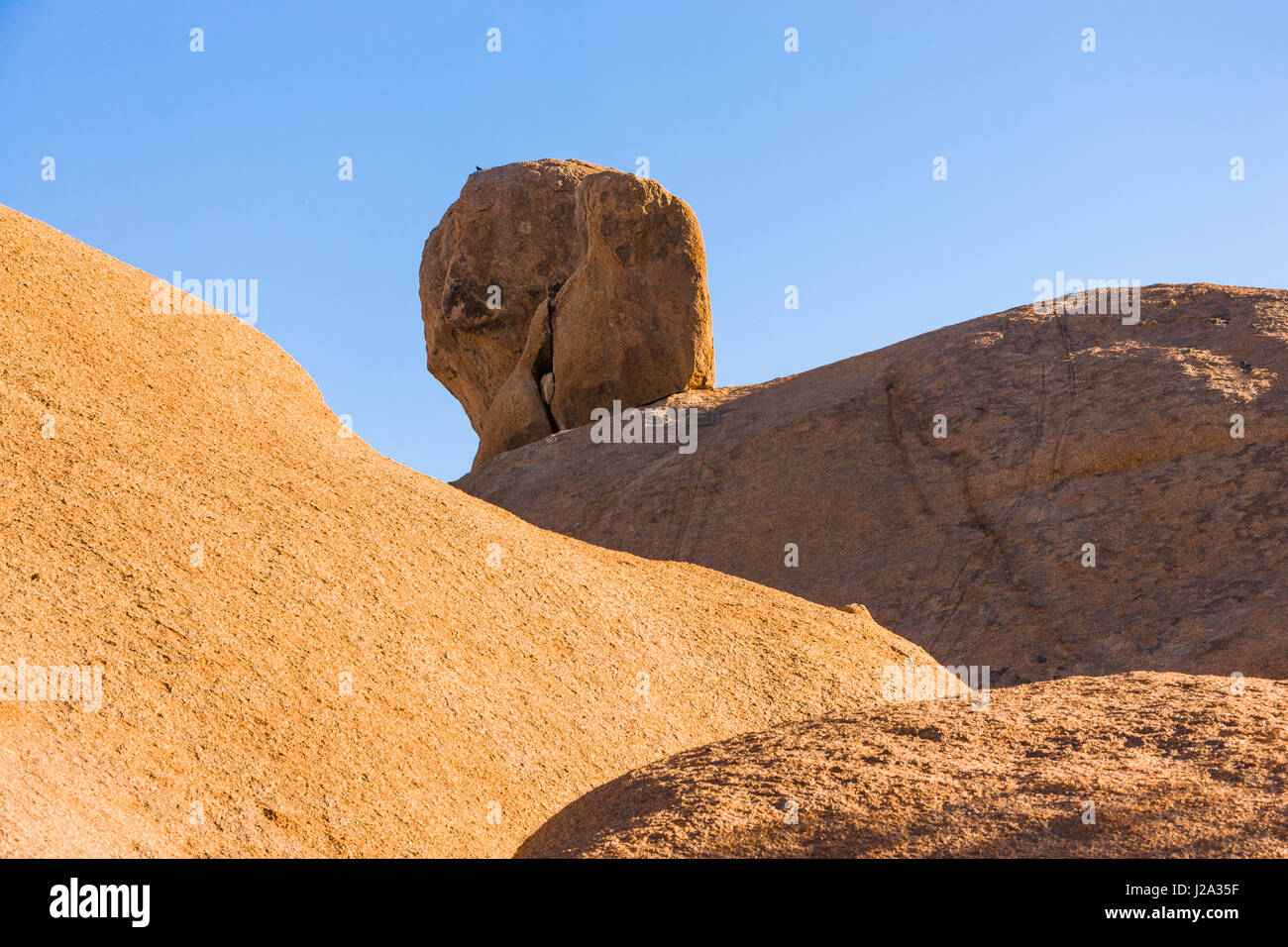 Granite boulders formed by spheroidal weathering in the Spitzkoppe mountains Stock Photo