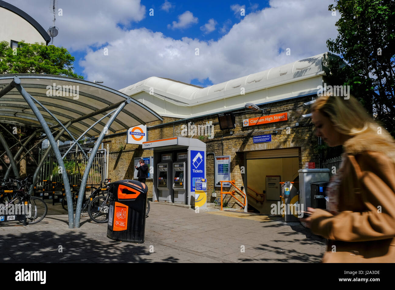 Clapham High Street overground station Stock Photo