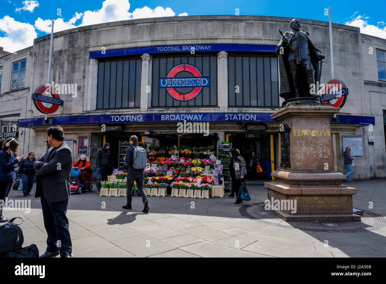 Tooting hires stock photography and images Alamy