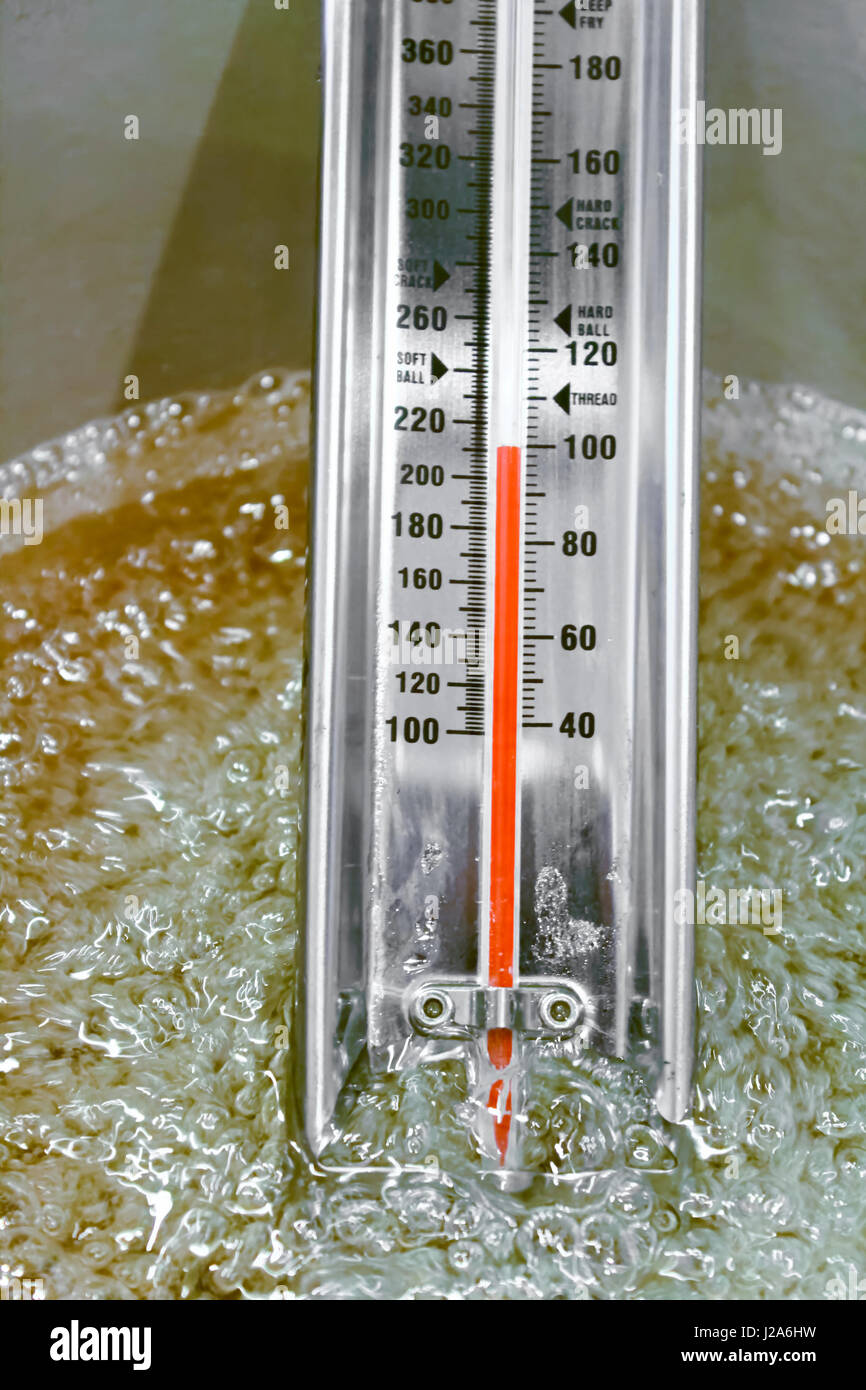 https://c8.alamy.com/comp/J2A6HW/view-of-a-thermometer-as-it-reaches-boiling-point-J2A6HW.jpg